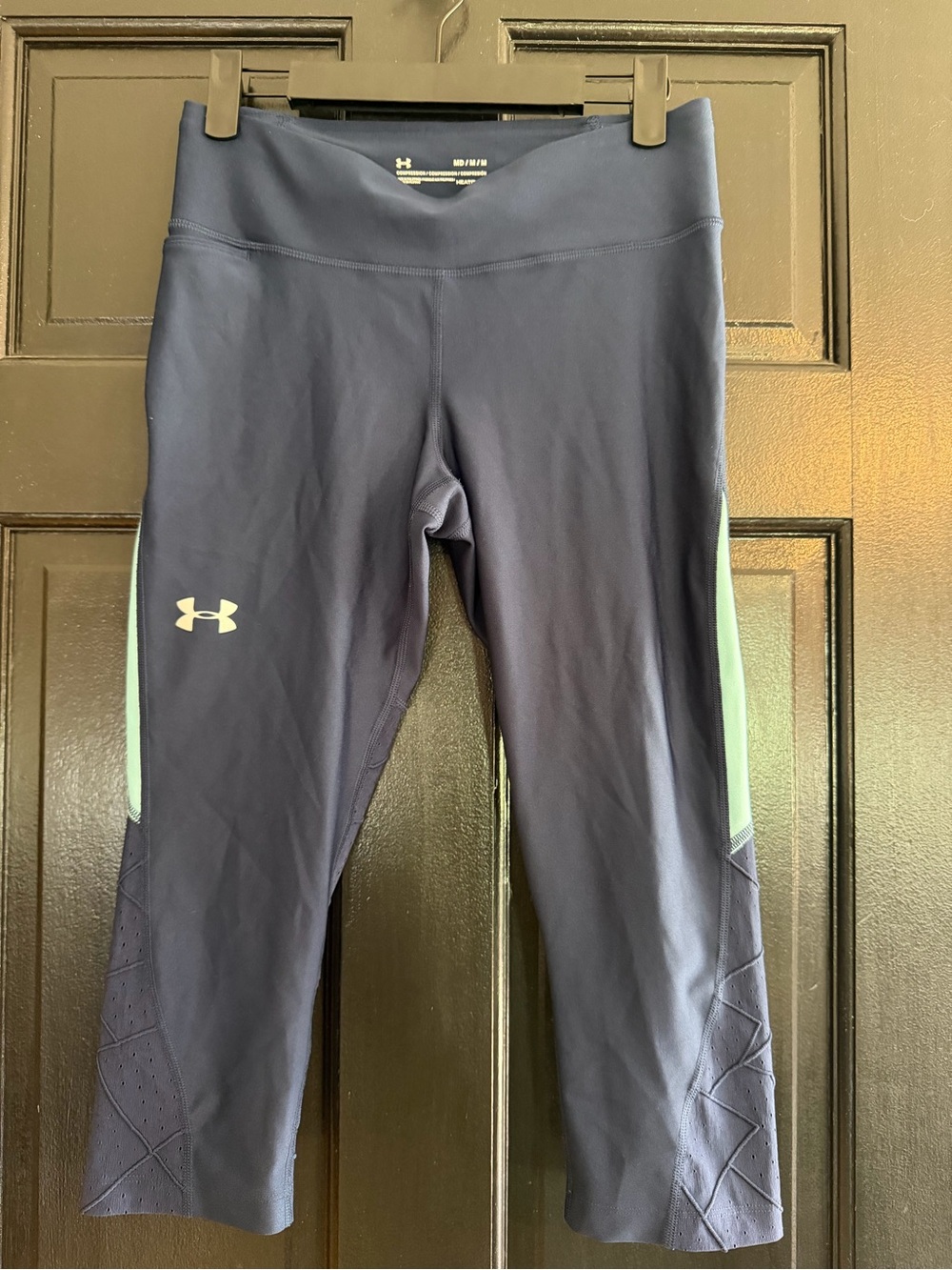 Under Armour crop leggings